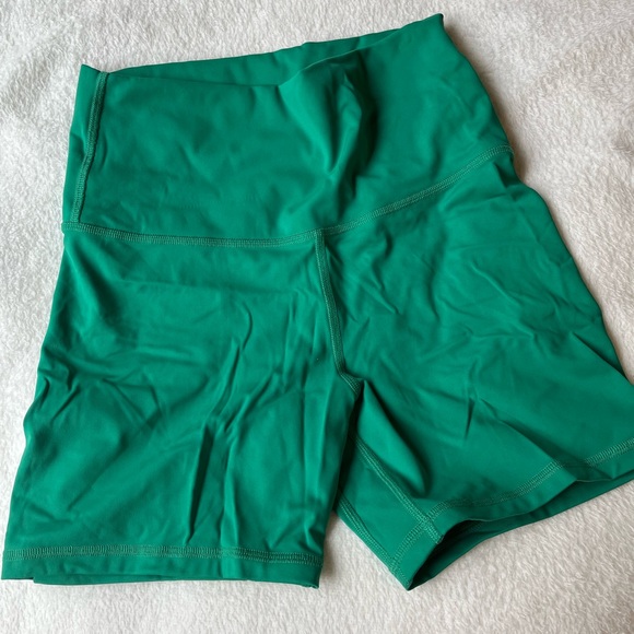 NWOT Gilly Hicks Energize Shorts Bundle - Picture 2 of 6